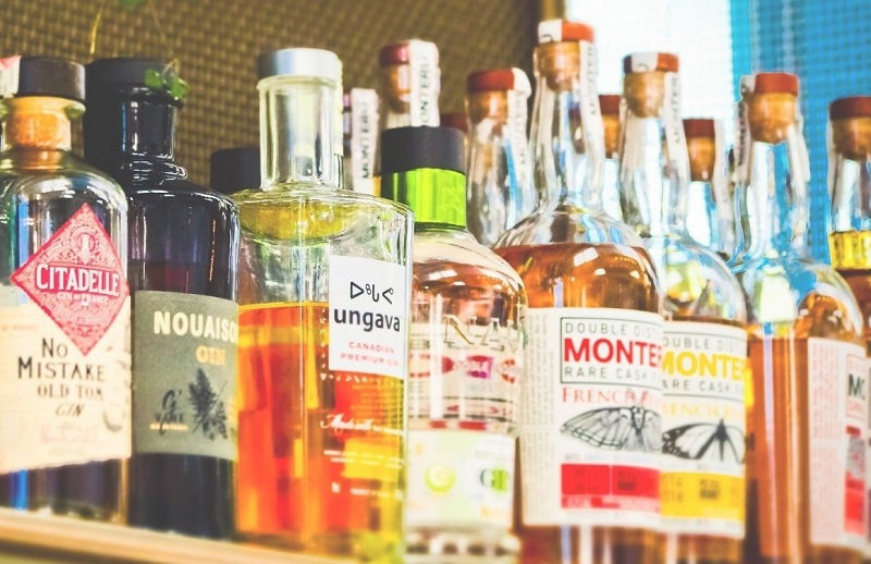 OMS recomenda restrição de bebida alcoólica durante quarentena