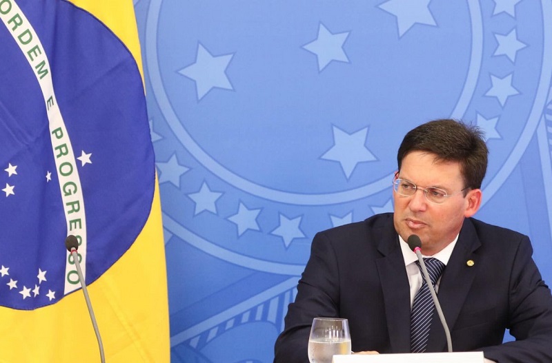 Valor médio do Auxílio Brasil será de mais de R$ 400, diz ministro