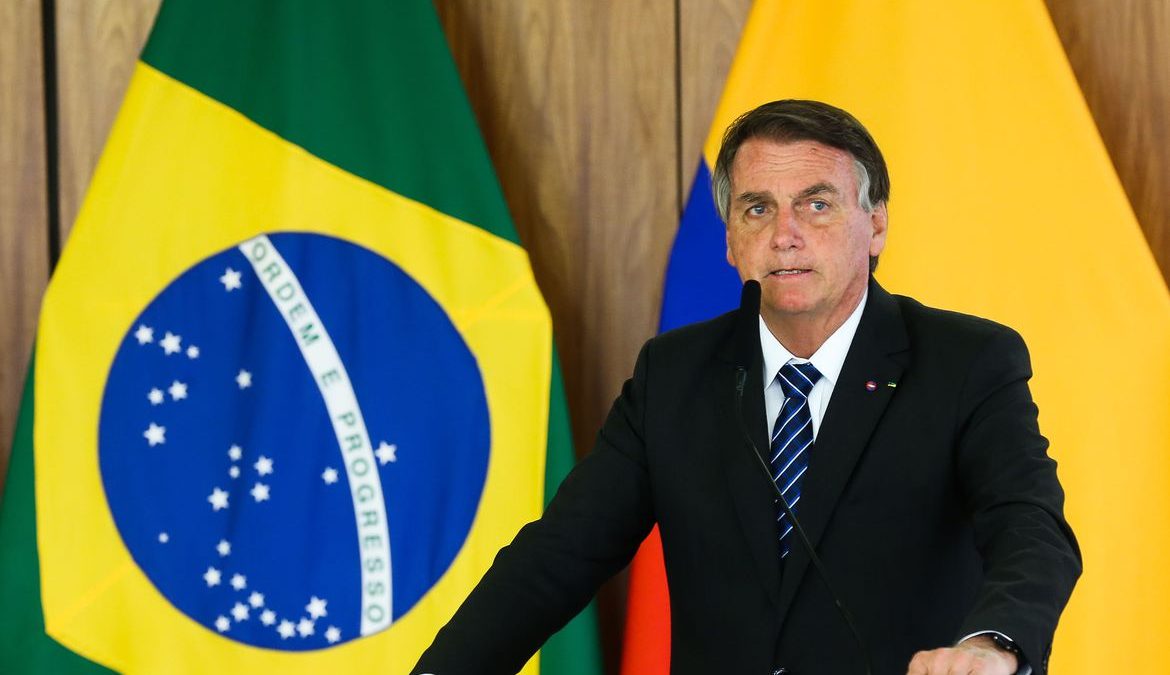 Em meio a ameaça de golpe, Bolsonaro convida governantes estrangeiros para 7 de Setembro