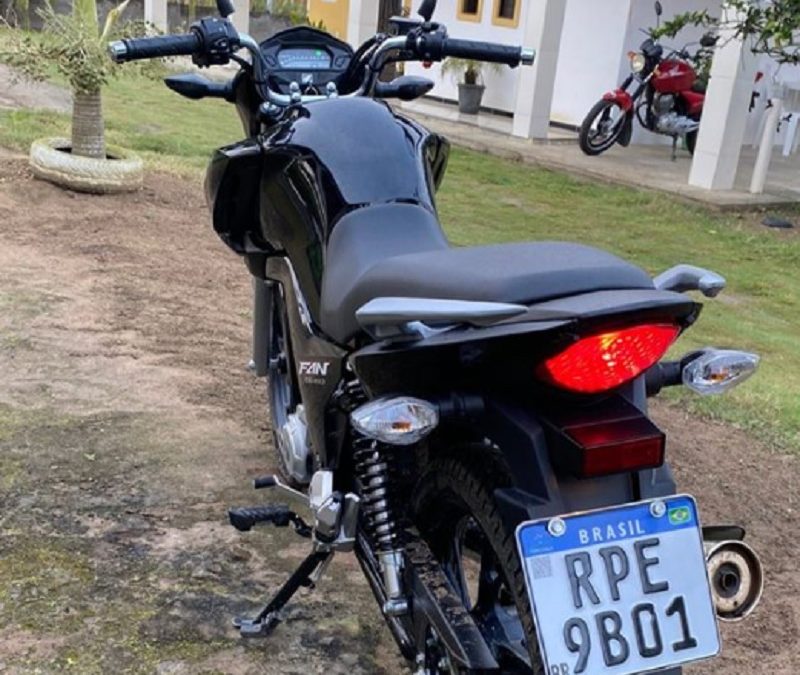 <br>Motocicleta é roubada por dupla armada entre Cruz das Almas e Muritiba