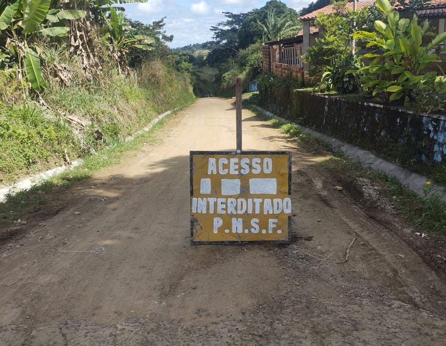 SÃO FÉLIX: Prefeitura interdita trecho da via que liga Outeiro Redondo ao Monte Alegre devido a comprometimento da ponte