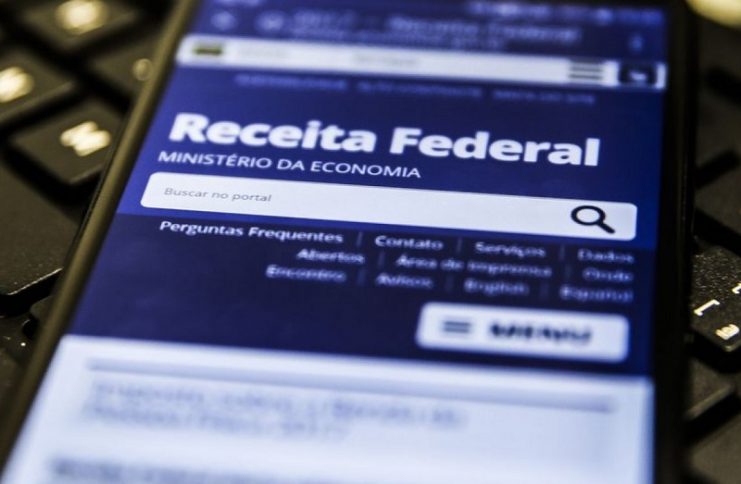 Receita regulariza mais de 90 mil CPFs para concessão do auxílio de R$ 600