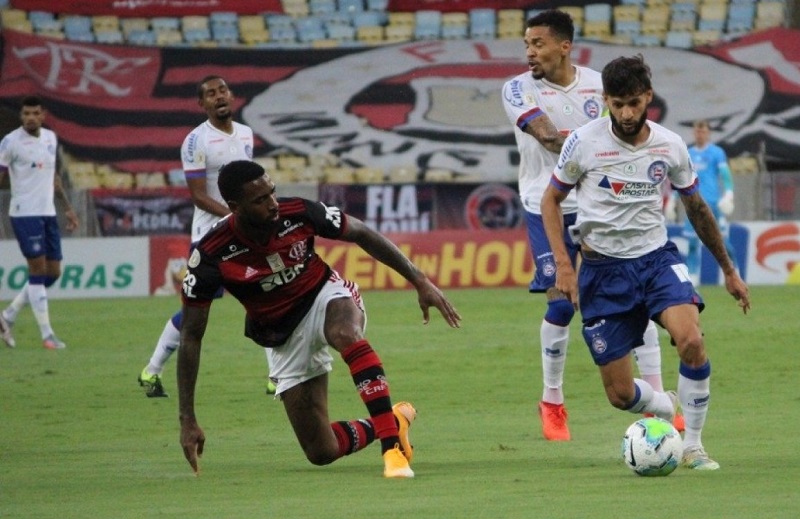 Bahia não aproveita vantagem numérica e perde para o Flamengo no Maracanã
