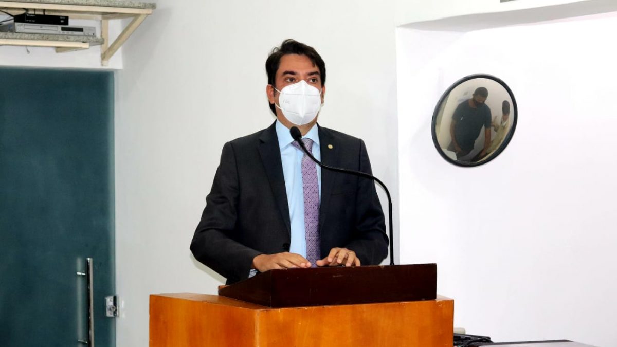 REABERTURA DOS TRABALHOS DO PODER LEGISLATIVO EM SÃO FÉLIX, ACONTECEU COM ÀS PRESENÇAS DO PREFEITO ALEX E O DEPUTADO ESTADUAL, PEDRO TAVARES