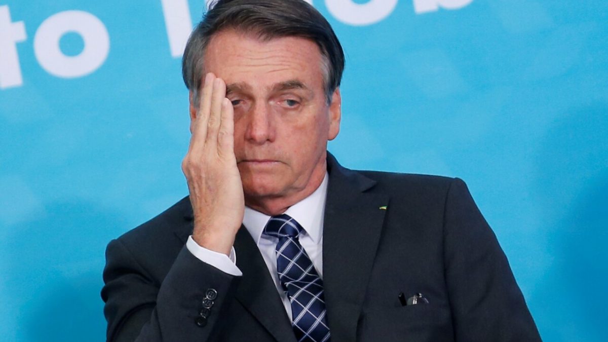 Bolsonaro responde a 16 ações no TSE e pode se tornar inelegível