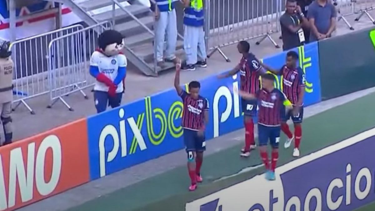 Em primeiro Ba-Vi do ano, Bahia vence o Vitória por 1 a 0 na Fonte Nova