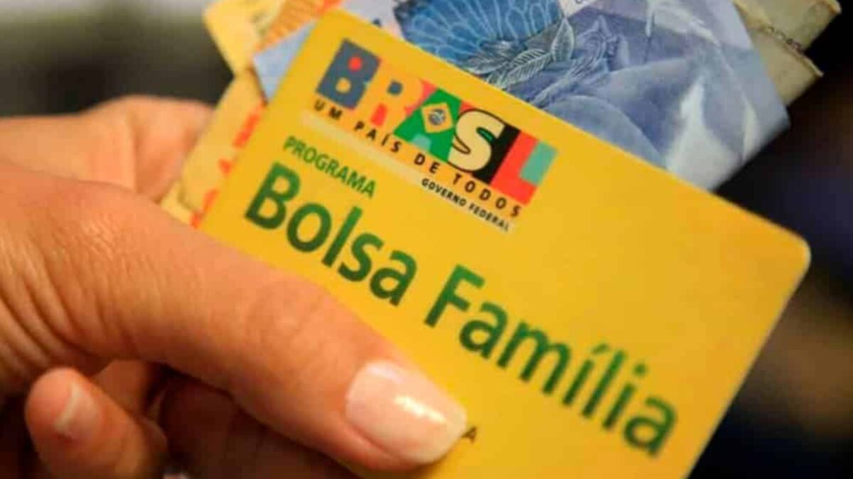 Beneficiários com NIS de final 8 recebem Bolsa Família