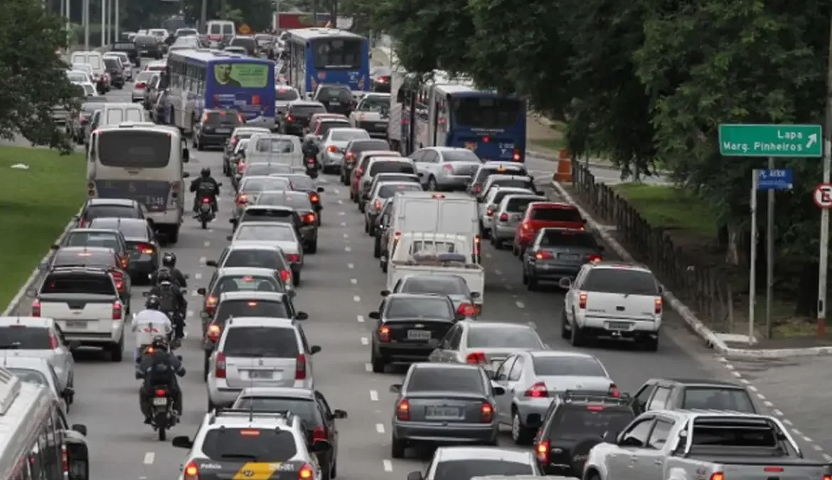 Senado aprova isenção de IPVA para carros com mais de 20 anos